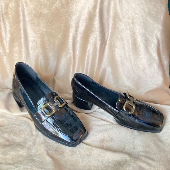 Black Faux Alligator Patent Leather Loafers - Picture 3 of 9